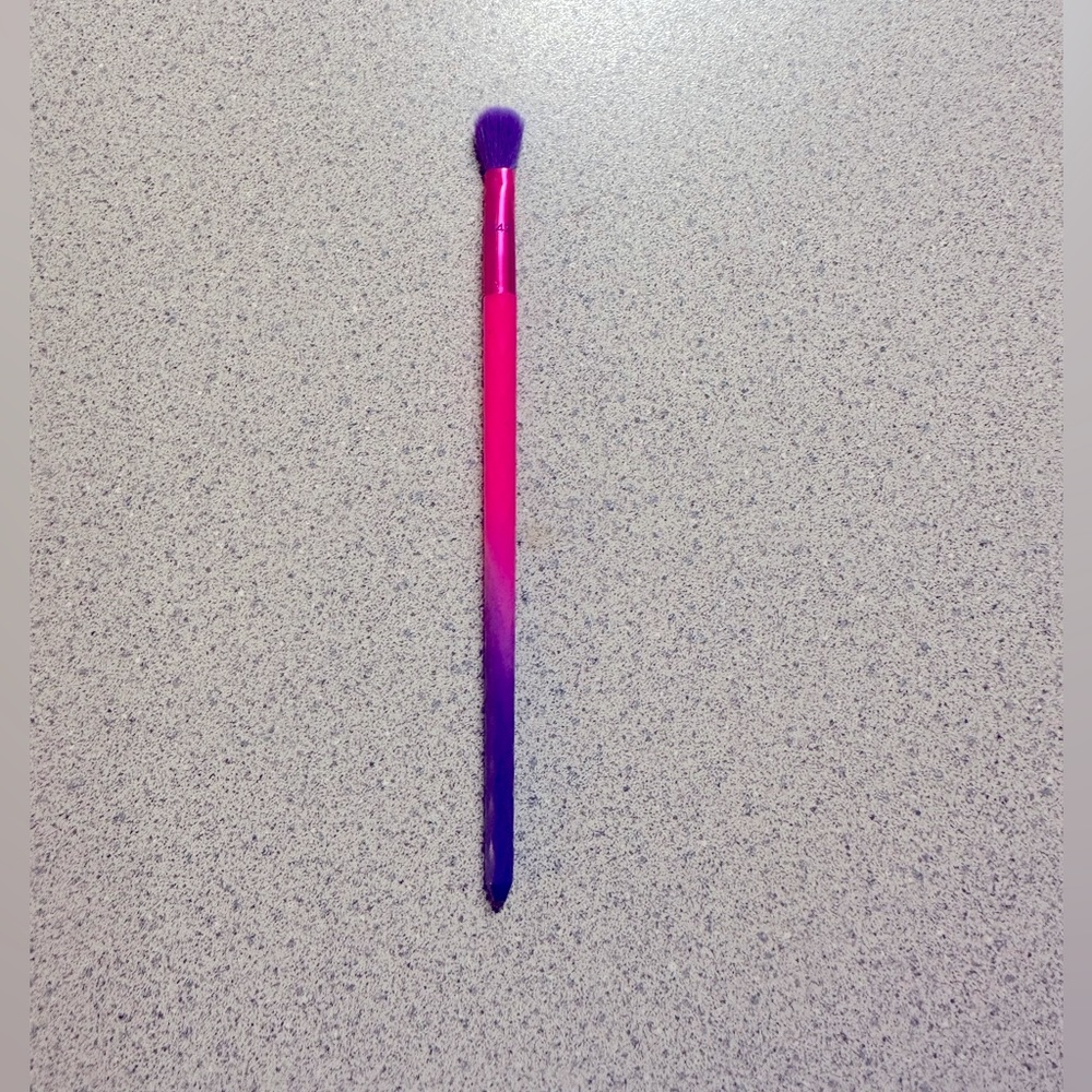 One make up brush